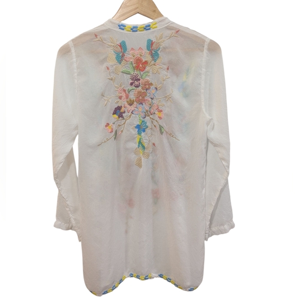 Johnny Was White Blouse With Multicolor Embroidered Floral Print Size Small - Picture 2 of 12